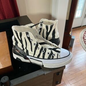 Converse Women's Sunblocked CPX70 Zebra lace up tennis shoes sku 567720C